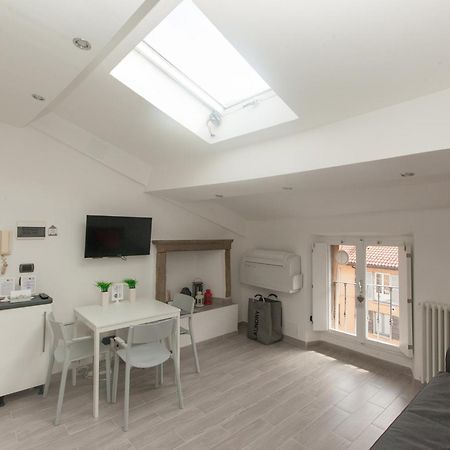 Amazing And New Penthouse In City Center Mailand Exterior foto